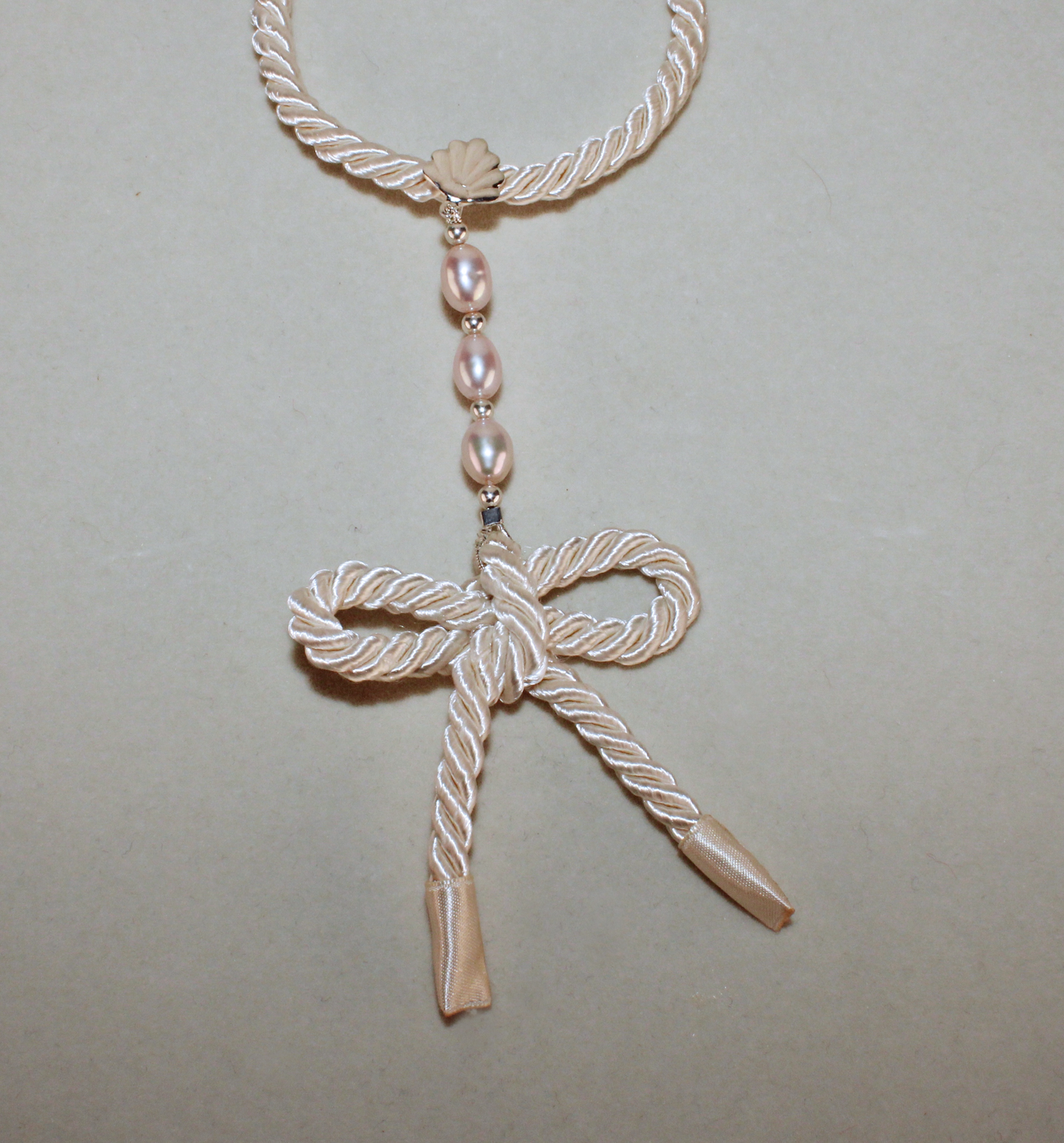 Take a Bow Single Earring